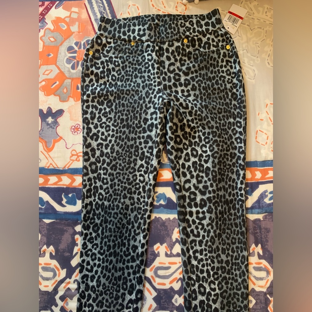 Micheal Kors cheetah print jeggings